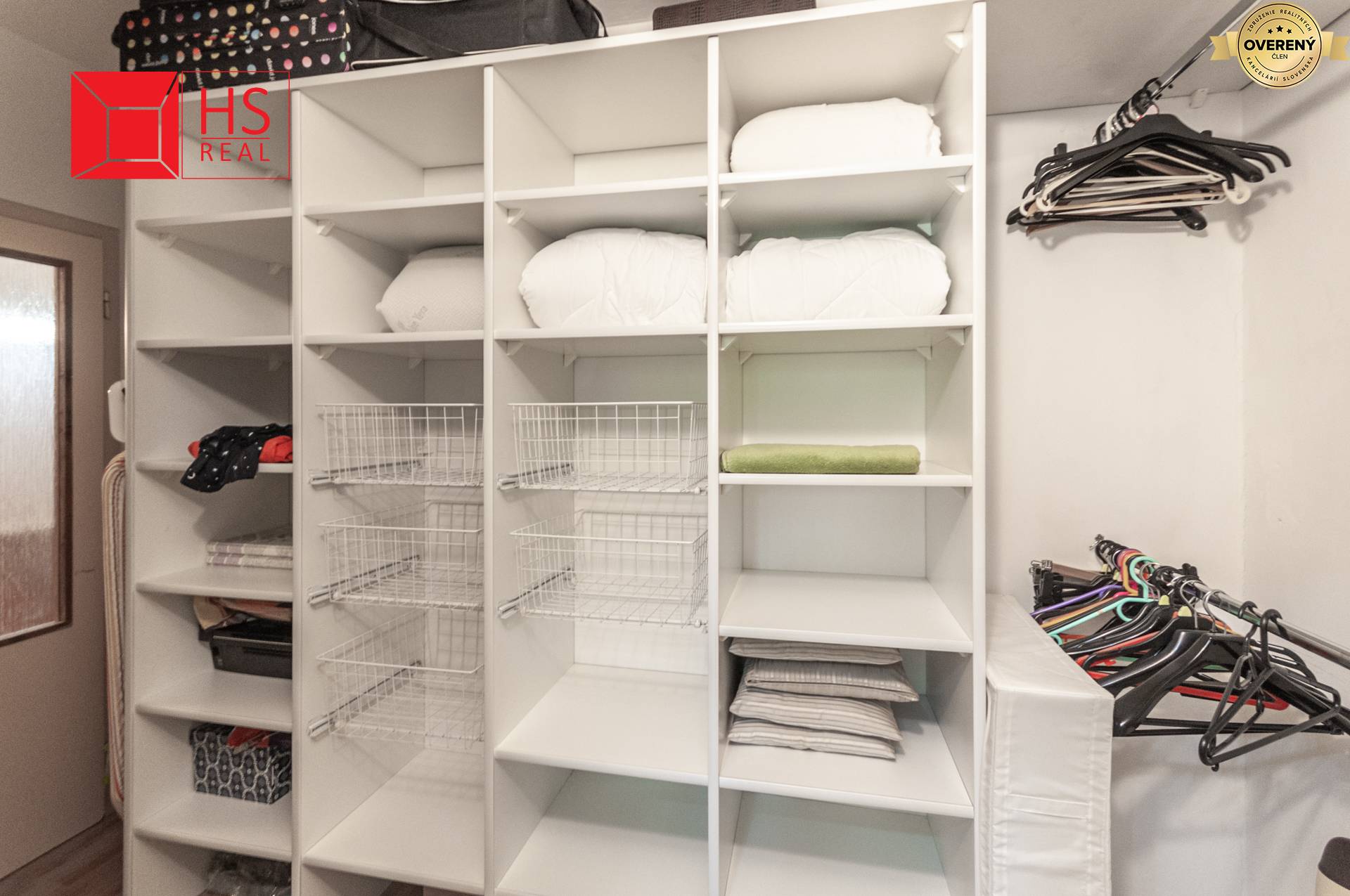 šatník spálni